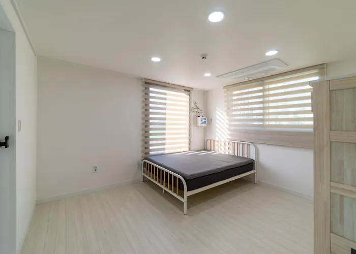 4 3 Bathrooms Whole House * Busan
